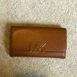 Michael Kors Wallet in Like New Condition